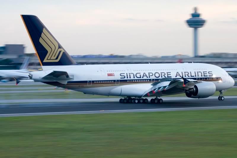 MW-SIA-A380-DeliveryFlight-Touch-1.jpg