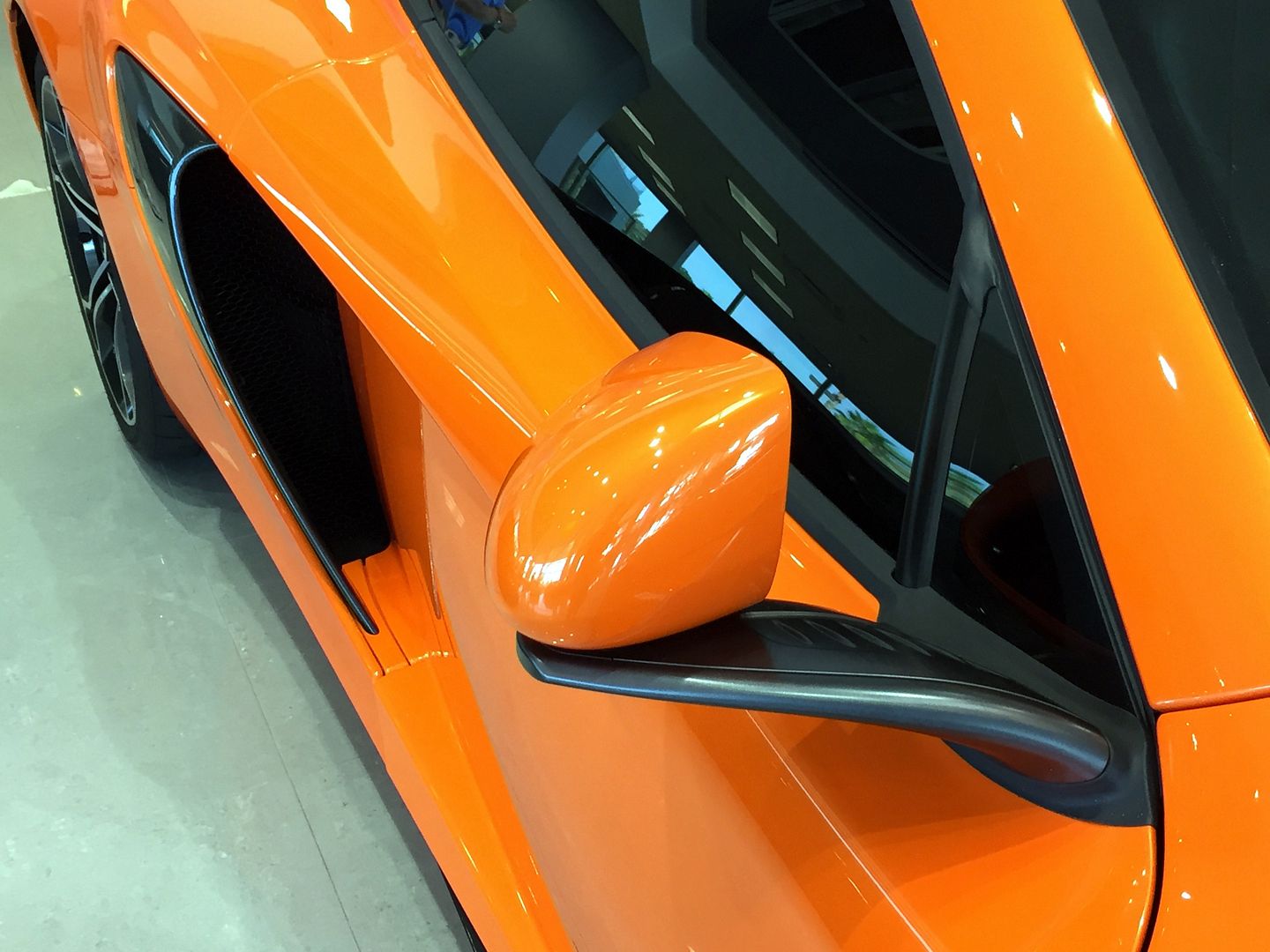 McLaren Close-Up