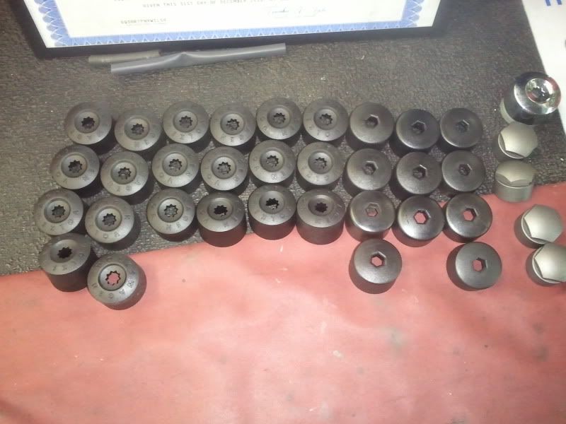 Locking lug nut sets with key NIB, lug nut caps mk4, mk5 VW Vortex