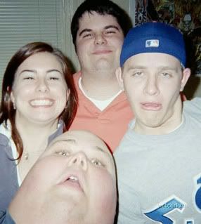 http://i18.photobucket.com/albums/b110/dg23kid/the-man-who-looks-like-a-thumb.jpg