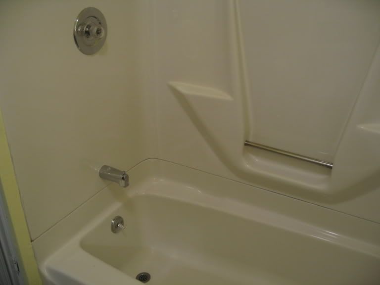 4aftertub.jpg