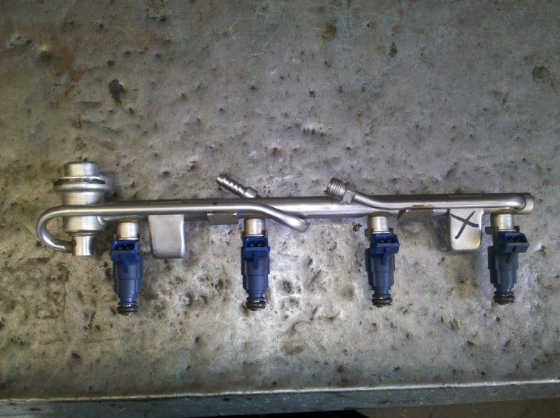 1.8t Fuel rail with injectors and FPR VW Vortex Volkswagen Forum