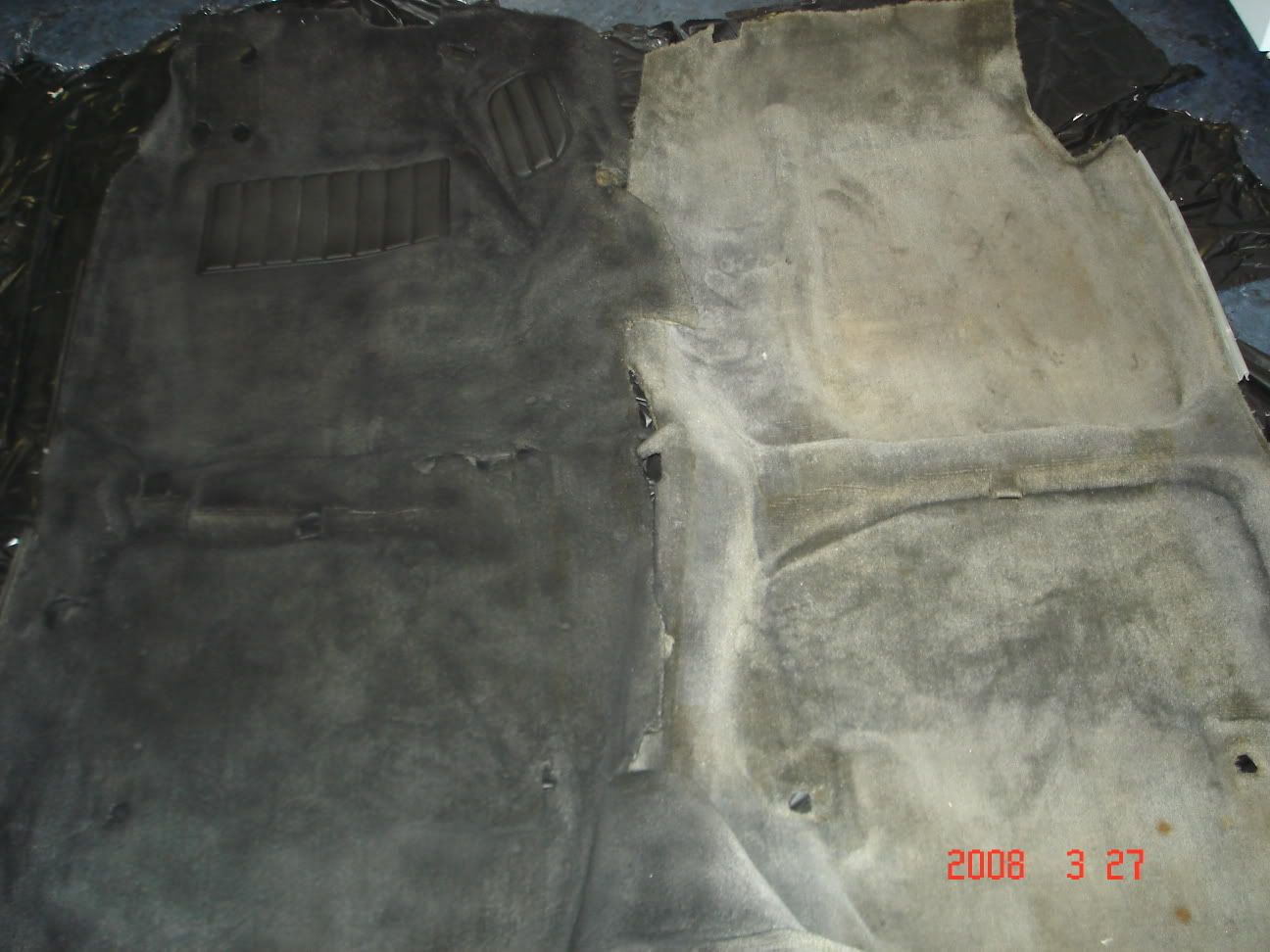 http://i18.photobucket.com/albums/b119/AhmadG/Nissan%20240SX%20Carpet%20Painting/DSC05231.jpg