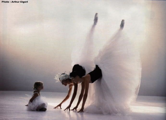 Image hotlink - 'http://i18.photobucket.com/albums/b125/Dancer_All_Day/Ballet%20pics/vogueadorable.jpg'
