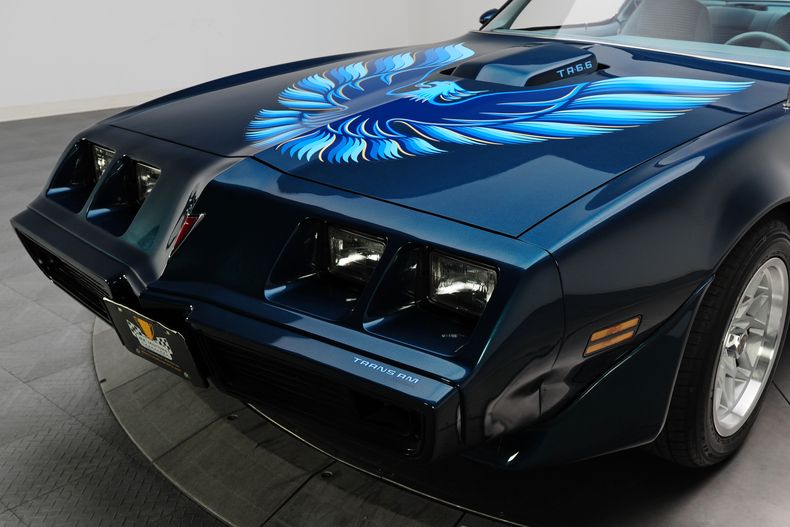 1979-Pontiac-Firebird-Trans-Am_256063_lo