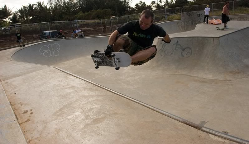 IMAGE: http://i18.photobucket.com/albums/b126/bitteraspects/IMG_9823.jpg