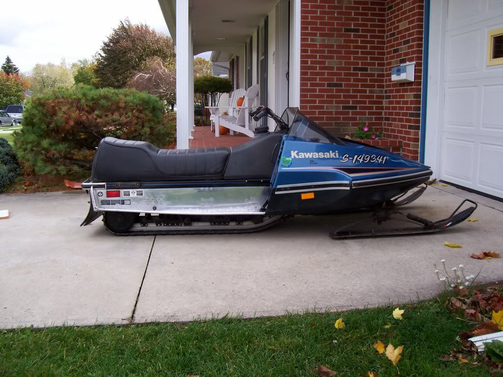 Bought an old kawasaki today! Snowmobile Fanatics