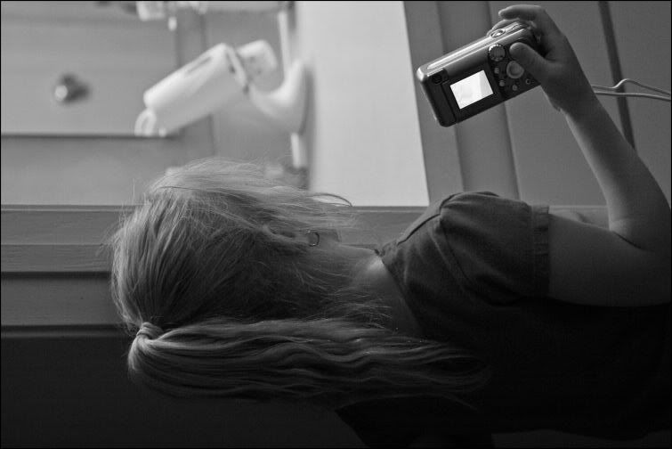 IMAGE: http://i18.photobucket.com/albums/b130/saravrose/CopyofIMG_5362.jpg