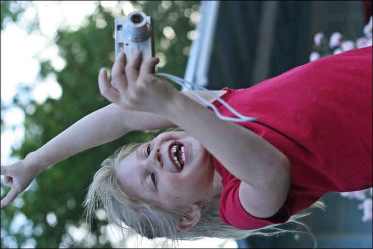 IMAGE: http://i18.photobucket.com/albums/b130/saravrose/CopyofIMG_5406.jpg