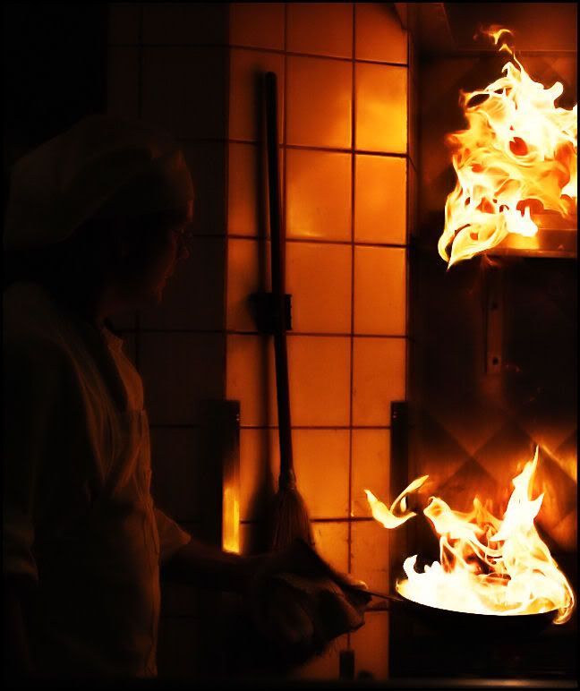 IMAGE: http://i18.photobucket.com/albums/b130/saravrose/the%20challenge/CopyofIMG_0507.jpg