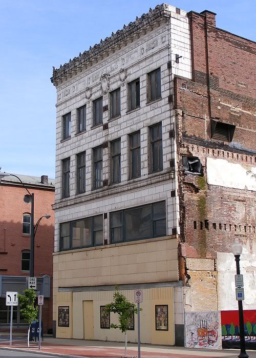 2009_0531Ytown0409.jpg
