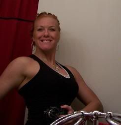 9_14_06_sidepose3.jpg