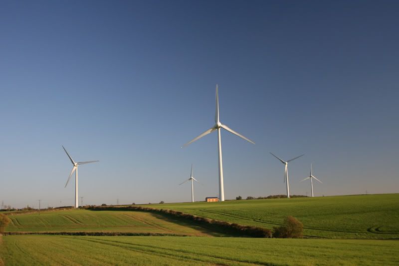 IMAGE: http://i18.photobucket.com/albums/b140/dawnrogers/Windfarm.jpg