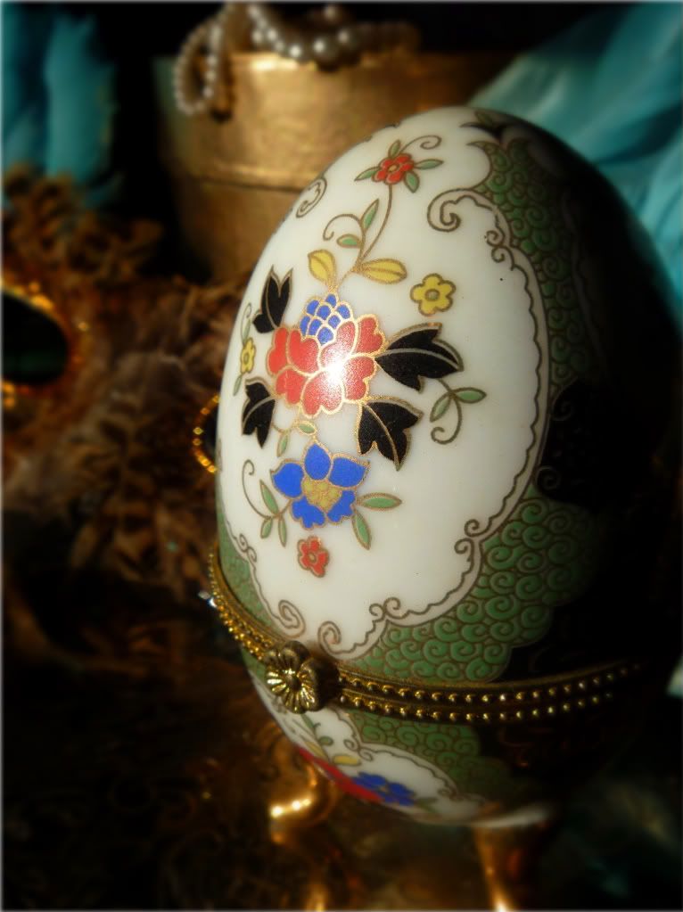 Enamel egg gift box