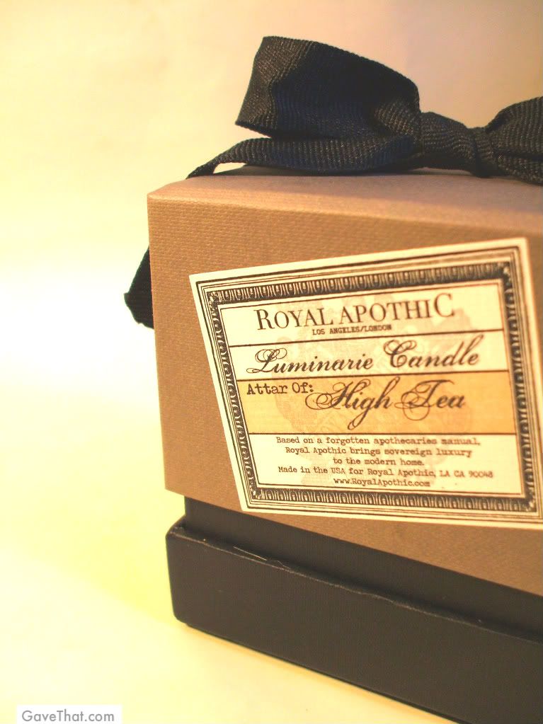 picture mam gavethat Attar of High Tea Royal Apothic candle in gift box