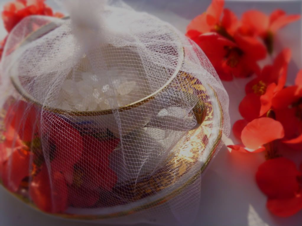 mam for gave that DIY gift wrapped bath salts housed in china tea cups and white sheer tulle