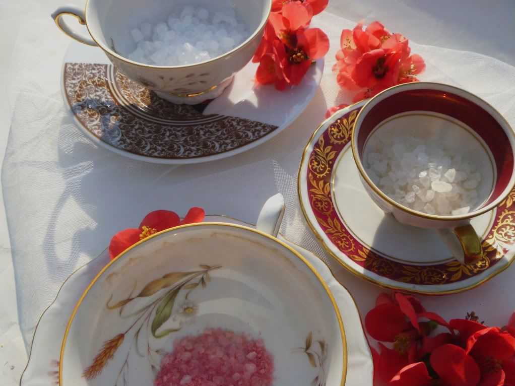 mam for gave that diy sea bath salts inside of china tea cups