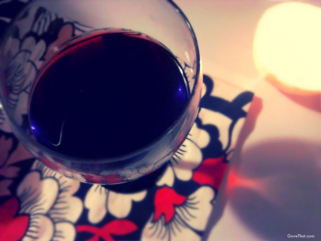 A little red wine a retro Birdkage hand cloth and my DIY orange peel candle burning pizza party brunch