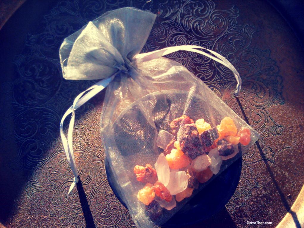 Sachet gift bag of DIY aromatic amber crystal scented rocks potpourri on tray