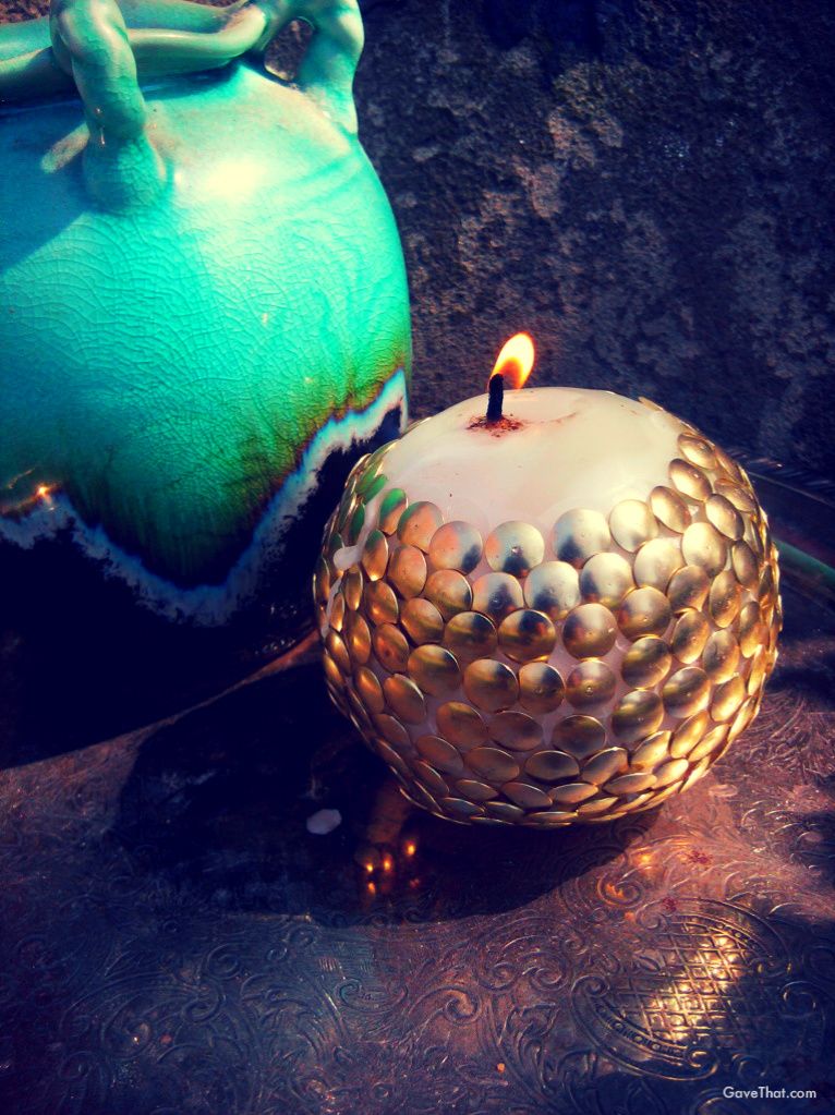 DIY bronzed thumb tack candles gift idea here is how to make your own