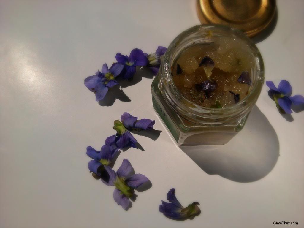 Just in time for Mothers Day and all the wild purple violets blooming now is an easy to make edible lip scrub gift idea