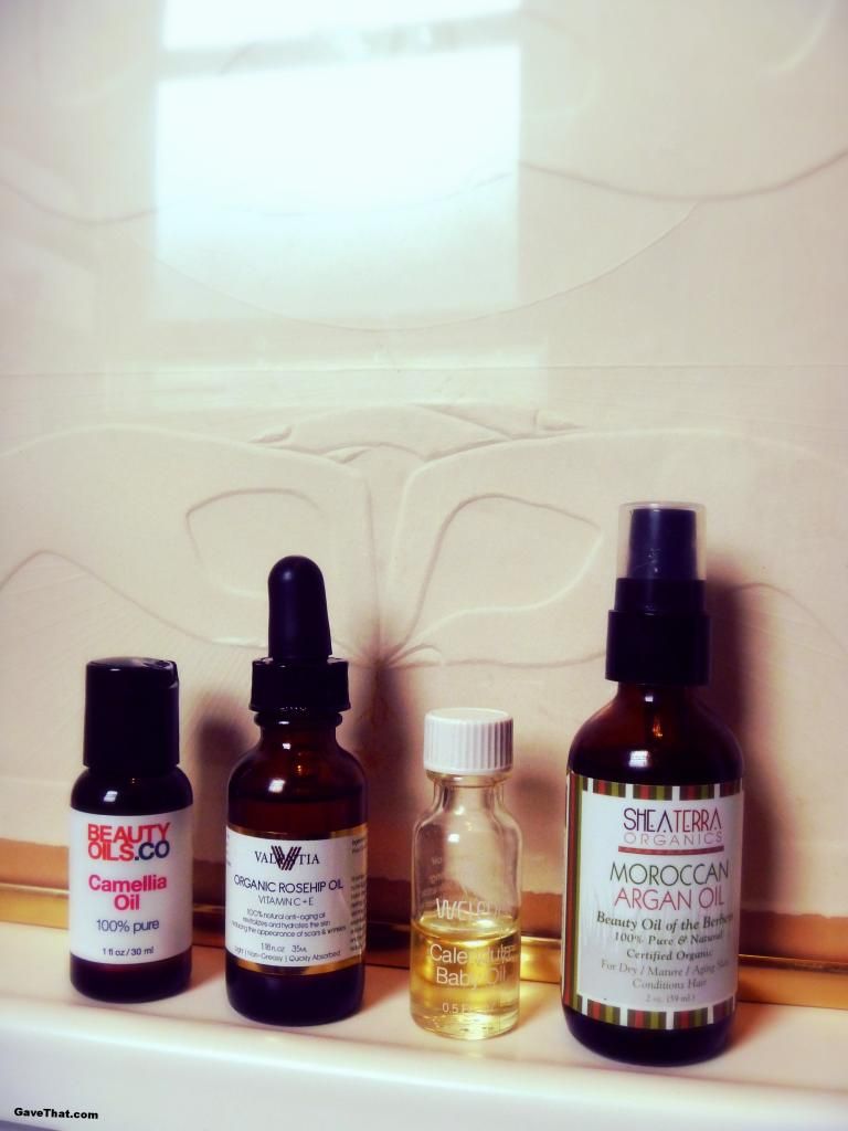 Goals Use More Oils including organic rose hip oil by Valentia and pure Camellia oil by Beautyoils Co on Gift Style Blog Gave That
