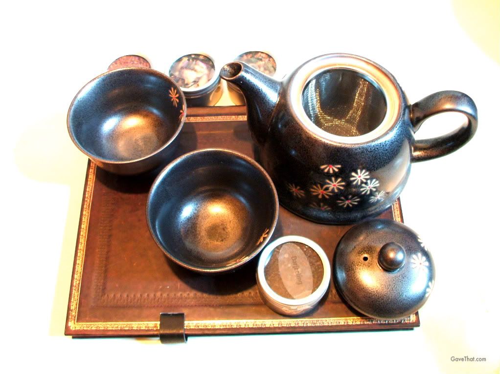 mam for gift blog gave that Numi single origins tea gift set