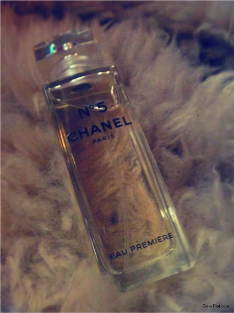 Chanel no 5 Eau Premiere perfume my gift guide and review