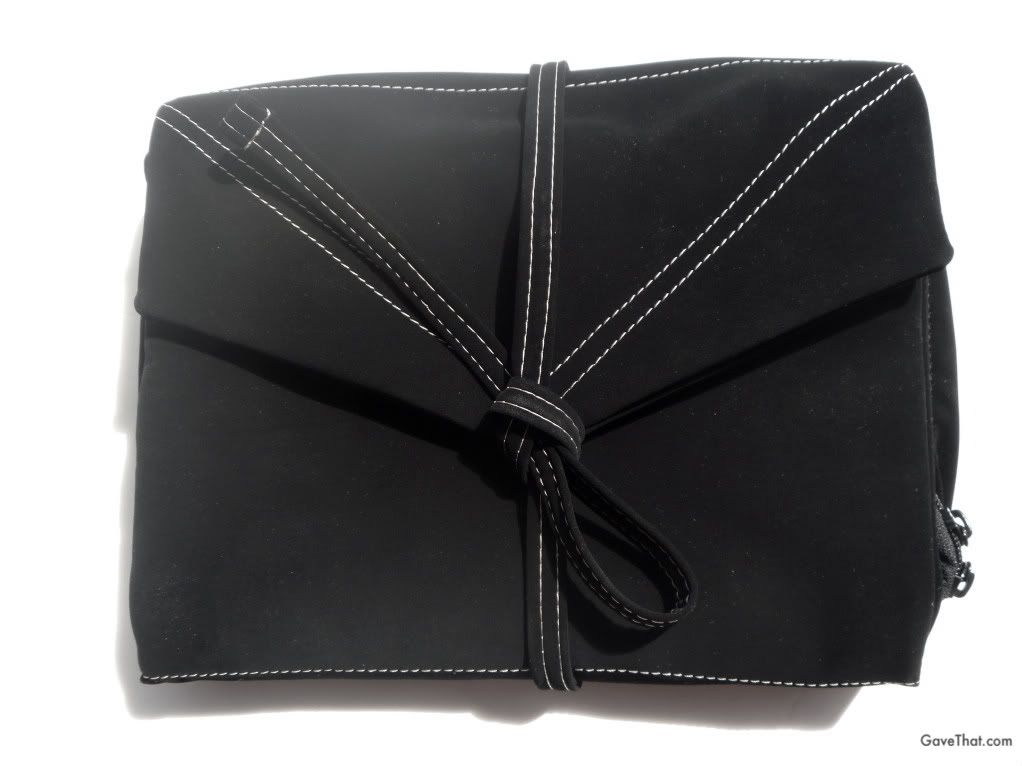 Hold Me Bag closed in Classic Black