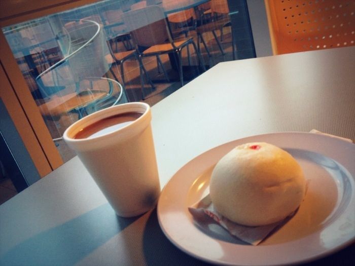 bun and tea
