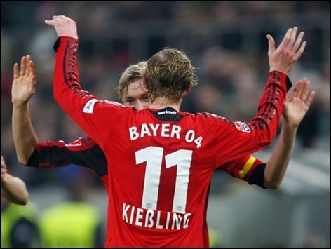 Borussia-Monchengladbach-v-Bayer-Le.jpg?t=1279279543
