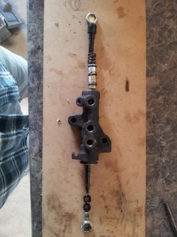 Repairing gq brake proportioning valve / load sensing valve Patrol