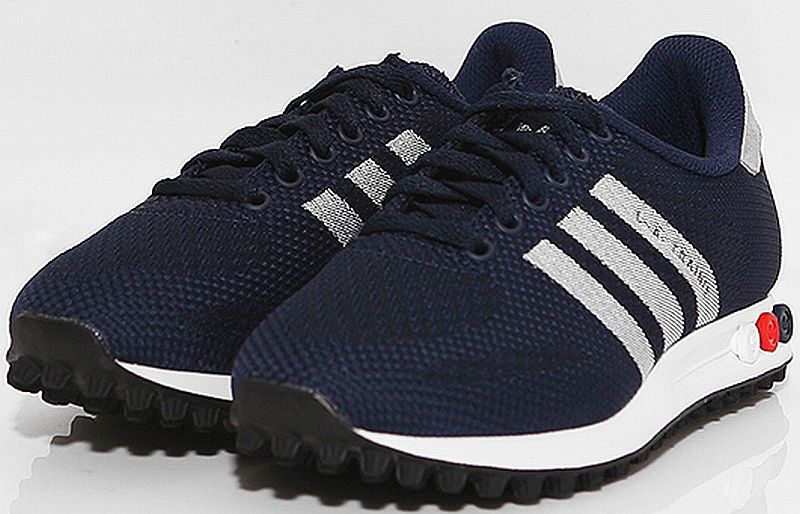 la trainer weave blue