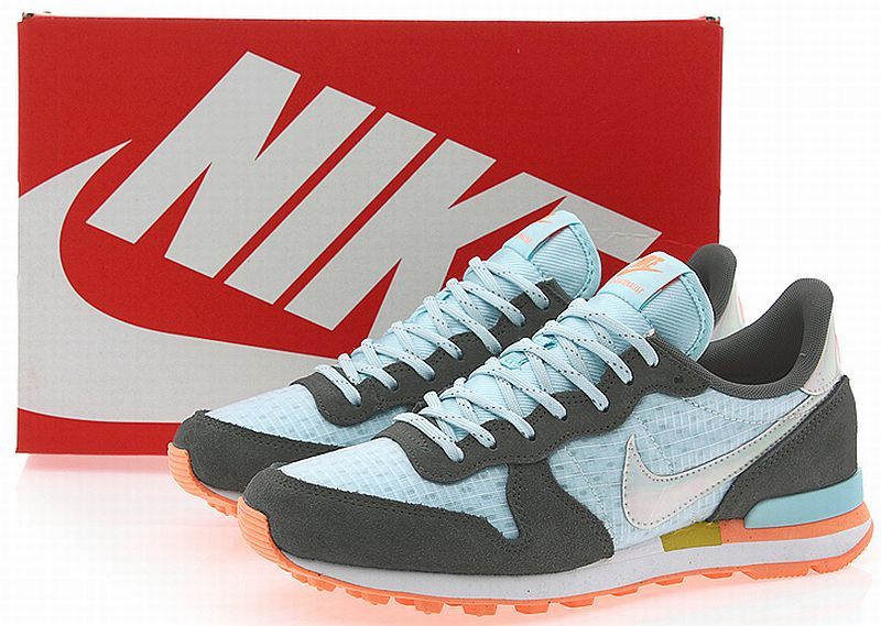 nike internationalist dark grey met silver glacier grey nike internationalist dark grey met silver glacier grey