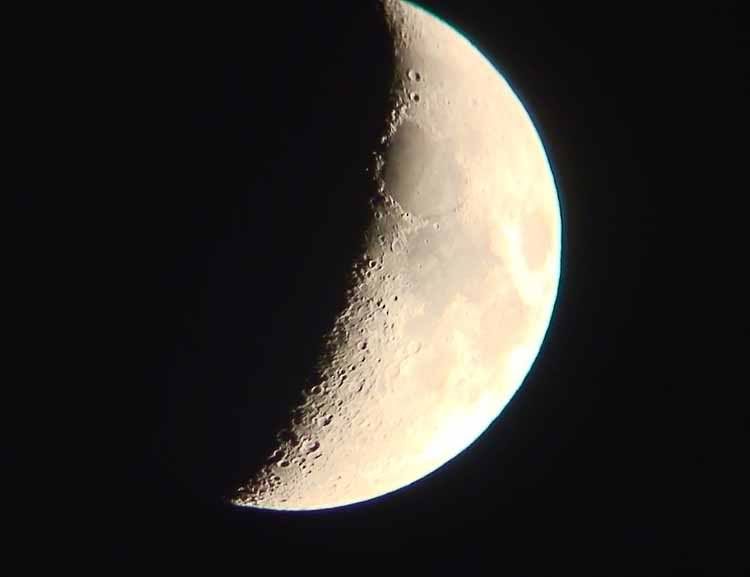 Moon750.jpg