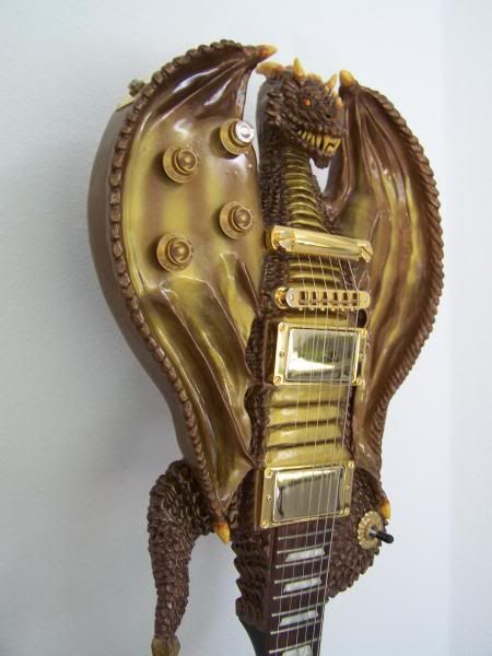 Dragon Gibson Les Paul guitar