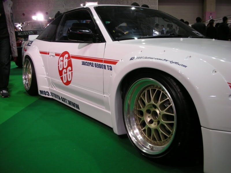 http://i18.photobucket.com/albums/b150/Heatw/In%20Japan%20again%202008/Osaka%20Automessse%202008/DSCN0604.jpg