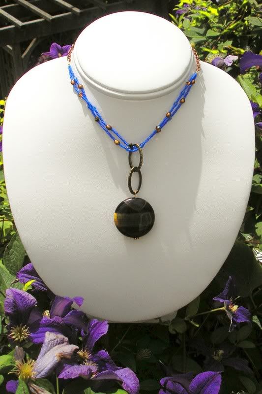 Tigers Eye and Seed Bead Necklace Project on http://community.making-jewelry.com