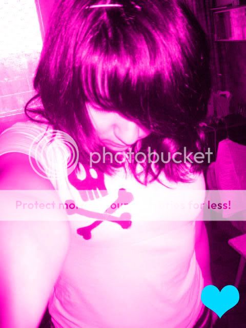 http://i18.photobucket.com/albums/b107/_MCR_Emo_girl/dsfdsfsd.jpg